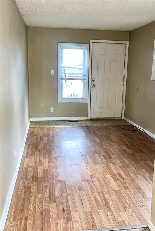 636 Partridge Street, Flint, MI 48503 — Photo 2