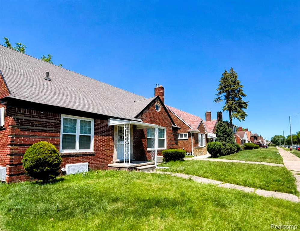 8573 E Outer Drive, Detroit, MI 48213 — Photo 3