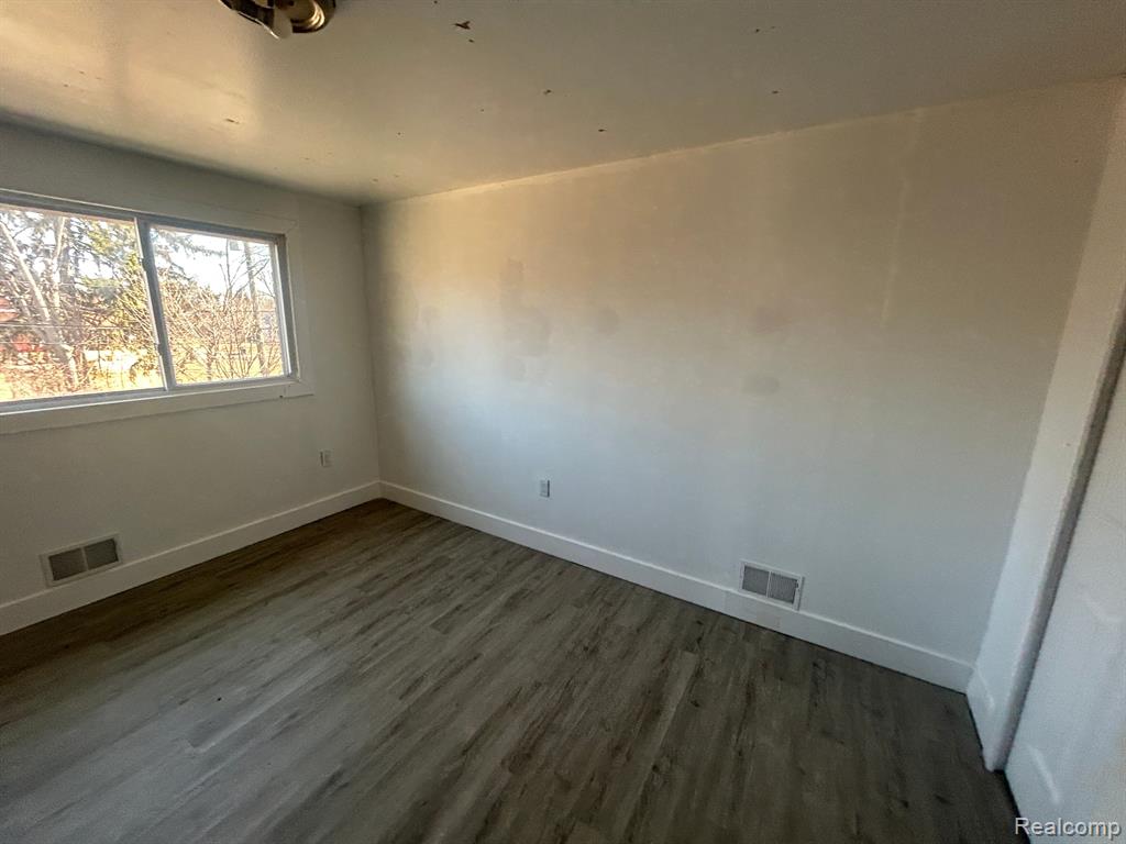 5258 NEWPORT Street, Detroit, MI 48213 — Photo 25
