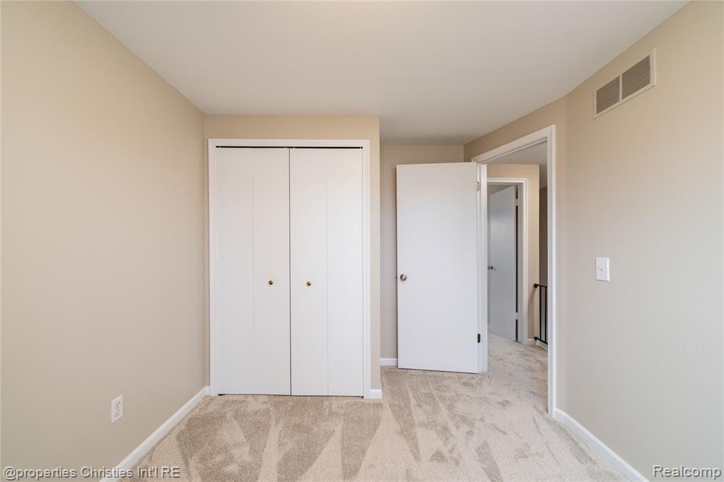 6158 Courtland Drive, Canton, MI 48187 — Photo 25