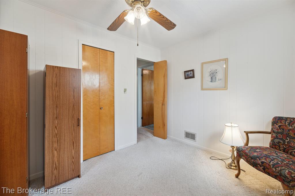 812 E Atherton Road, Flint, MI 48507 — Photo 22