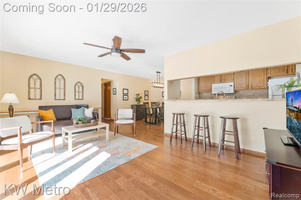 49321 Glasco Court, Utica, MI 48315 — Photo 6