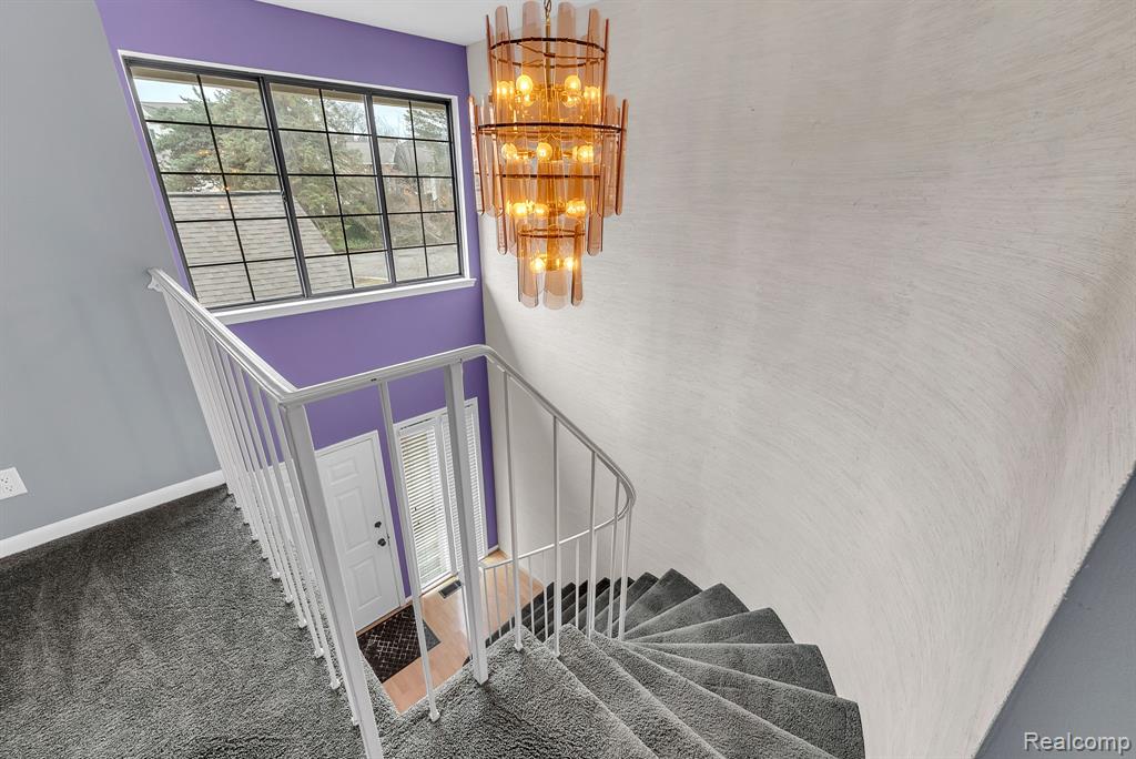 7258 Creeks Bend Court, West Bloomfield, MI — Photo 12