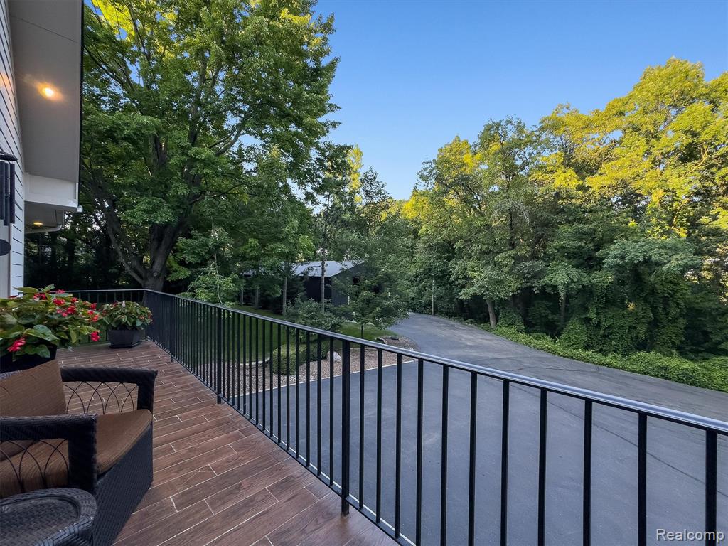 5484 Waldon Road, Clarkston, MI 48348 — Photo 30