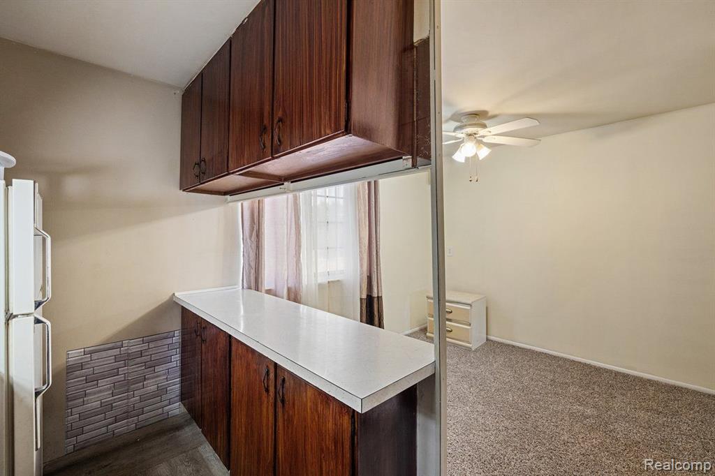 8270 CRESTVIEW Drive, C7, Sterling Heights, MI 48312 — Photo 19