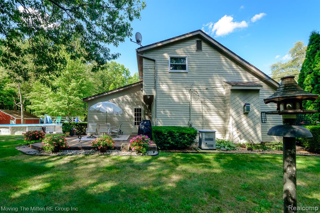 39925 Willis Road, Belleville, MI 48111 — Photo 3