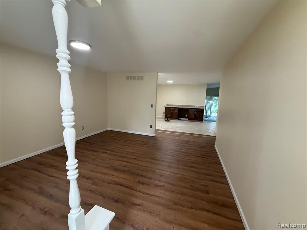 43038 N Hanford Road N, Canton, MI 48187 — Photo 42