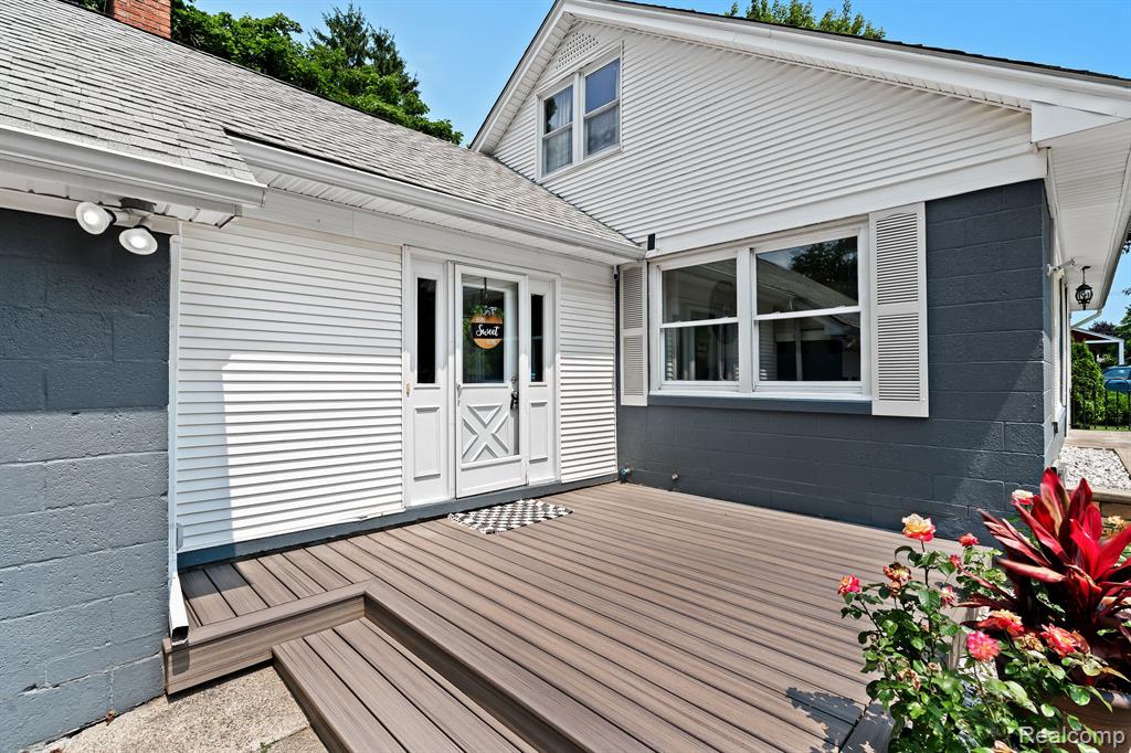 23205 HOLLWEG Street, Armada, MI — Photo 4