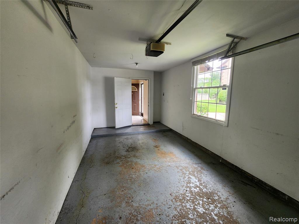 19400 W 11 Mile Road, Lathrup Village, MI 48076 — Photo 7