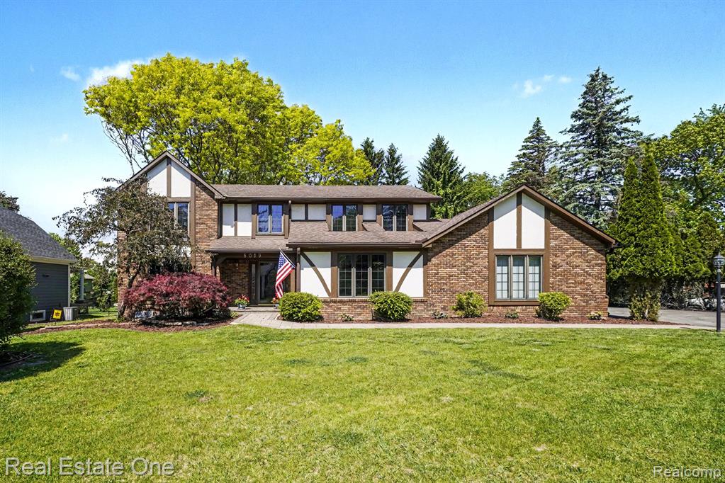 8019 Deerwood Road, Clarkston, MI 48348 — Photo 2