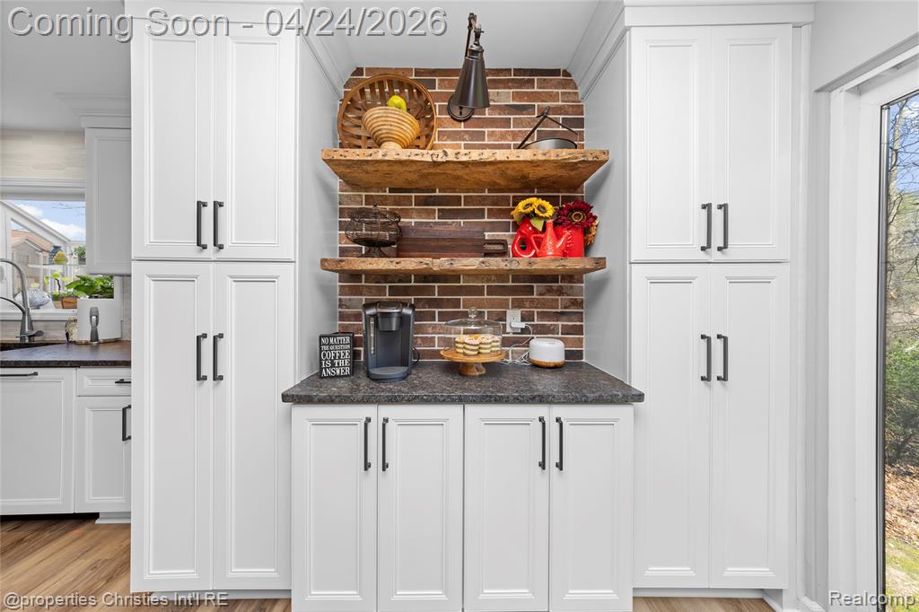 3160 W Ridge Court, Commerce Twp, MI 48390 — Photo 18