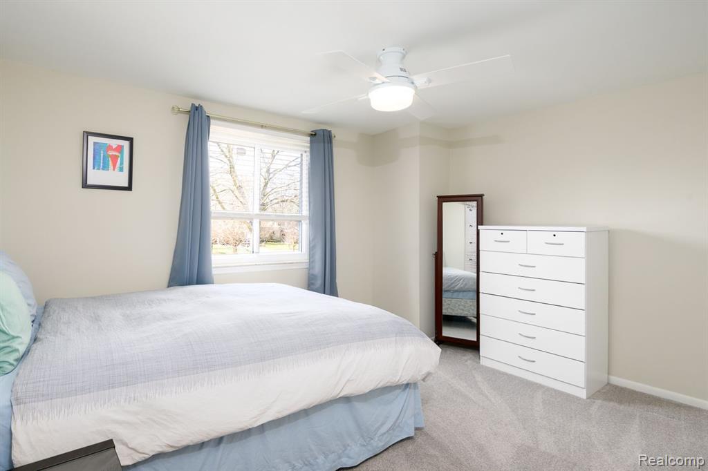 5369 Greendale Drive, Troy, MI 48085 — Photo 19