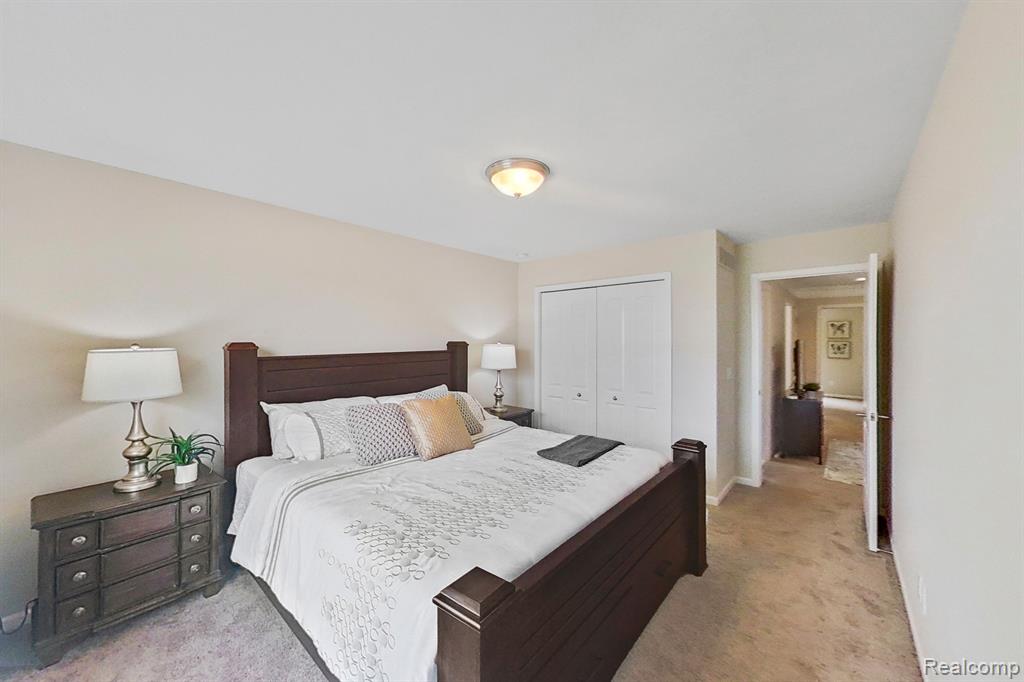 50736 SEVILLA Circle, Novi, MI — Photo 29