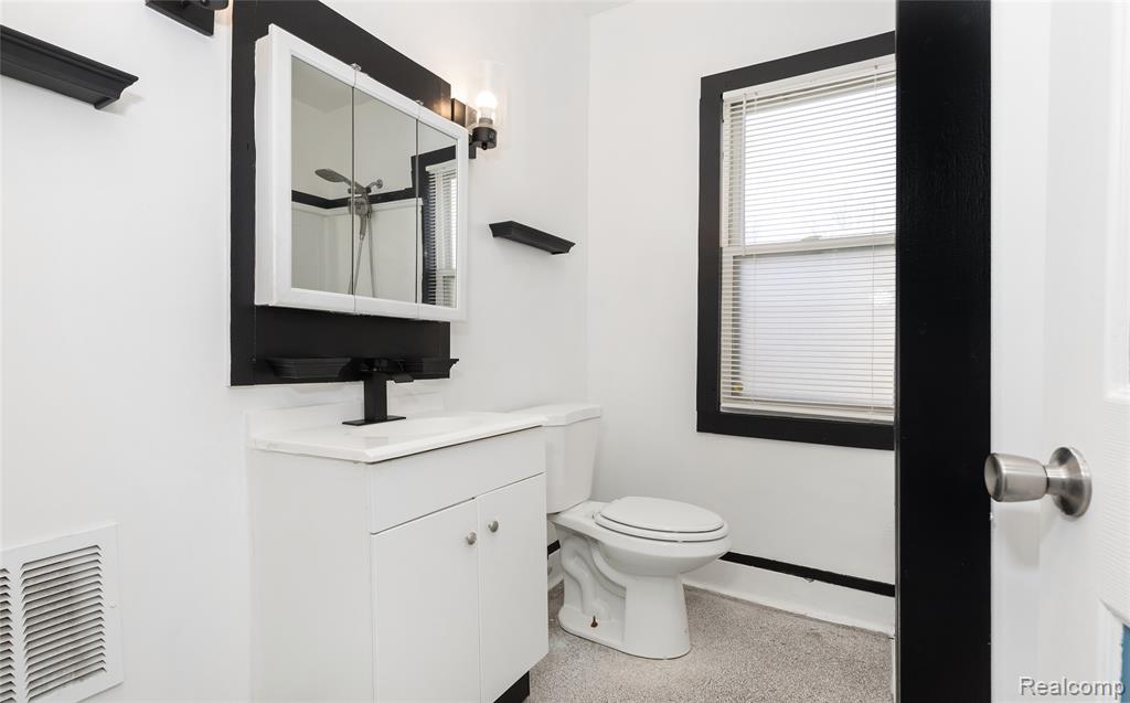 643 Navahoe Street, Detroit, MI 48215 — Photo 13