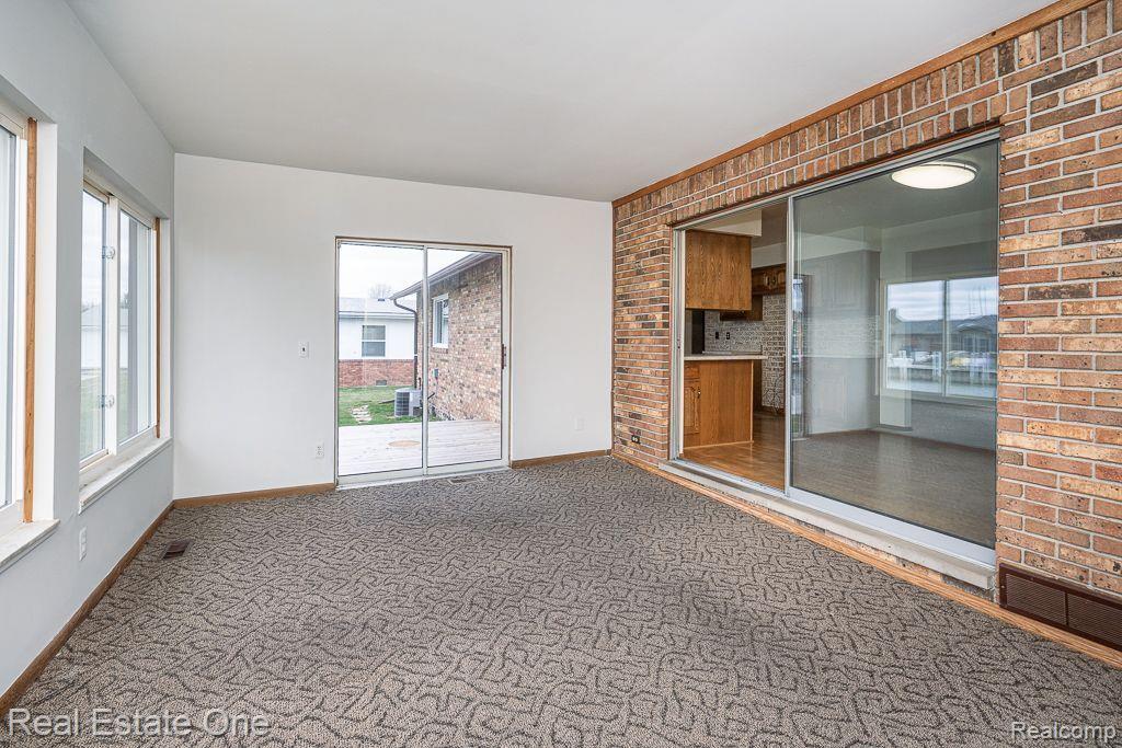49680 KEYCOVE, Chesterfield, MI 48047 — Photo 15