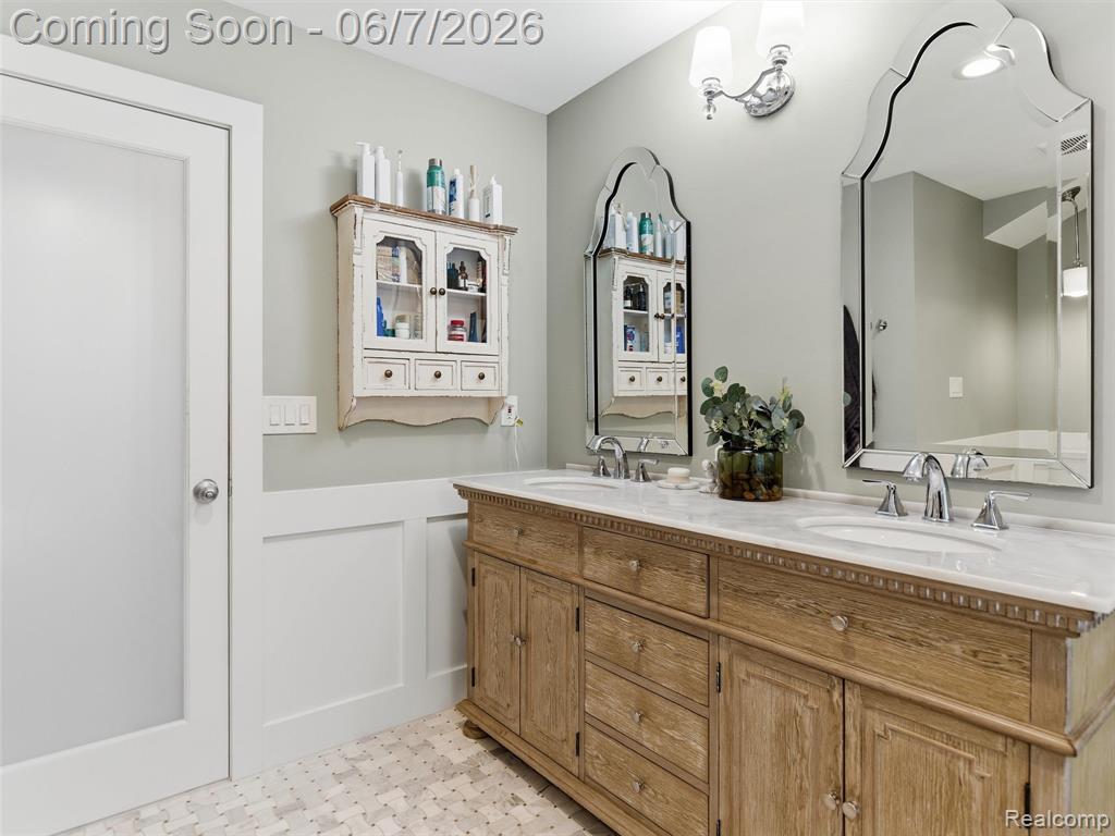 202 Nakomis Trail, Lake Orion, MI 48362 — Photo 52