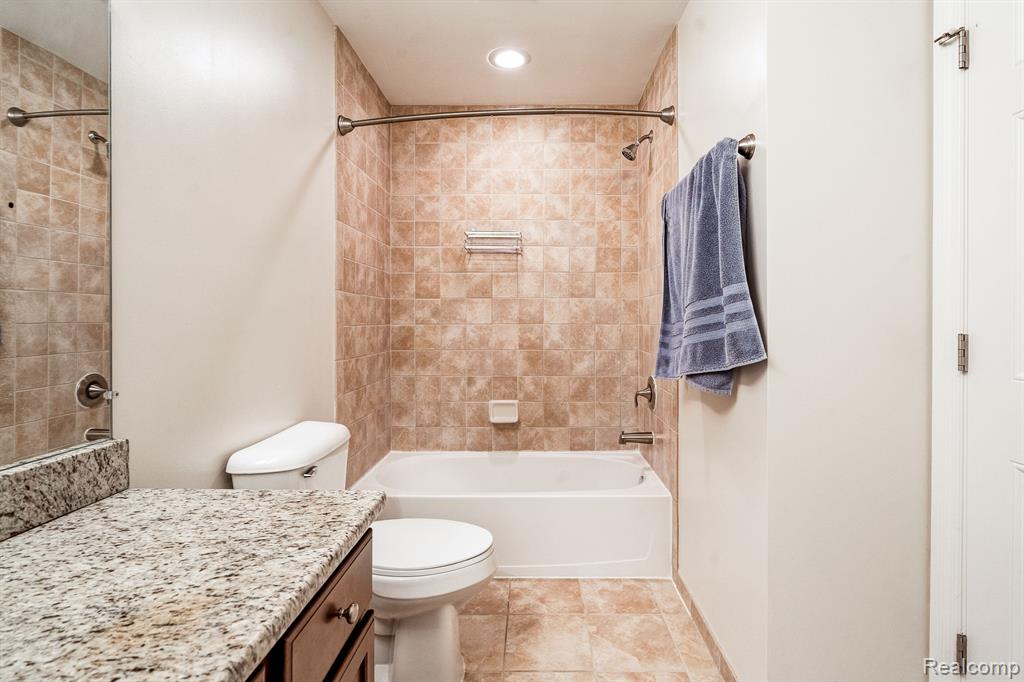 3253 EASTRIDGE Drive, Dexter, MI 48130 — Photo 38
