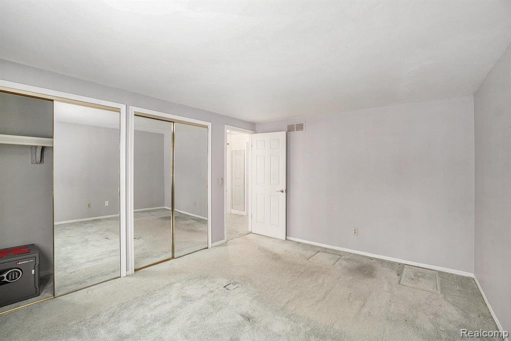 5023 Spring Well Lane, Grand Blanc, MI 48439 — Photo 18