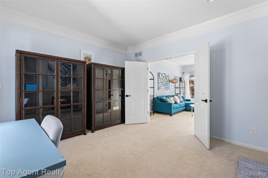 668 Berridge Circle, Lake Orion, MI — Photo 23