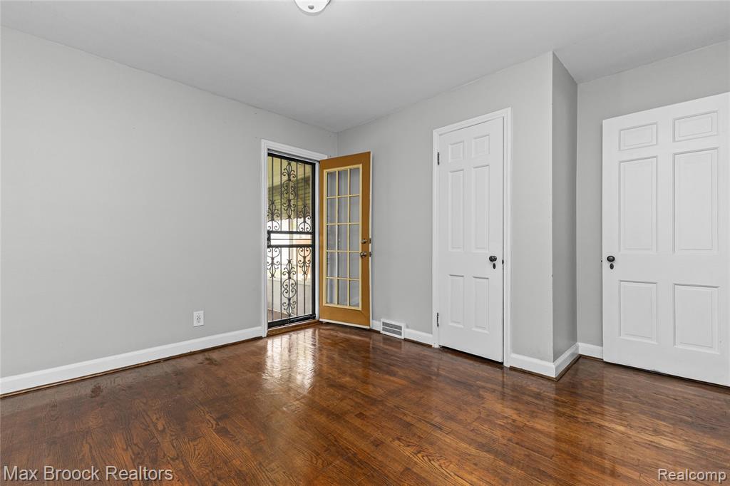 4391 Bishop Street, Detroit, MI 48224 — Photo 16