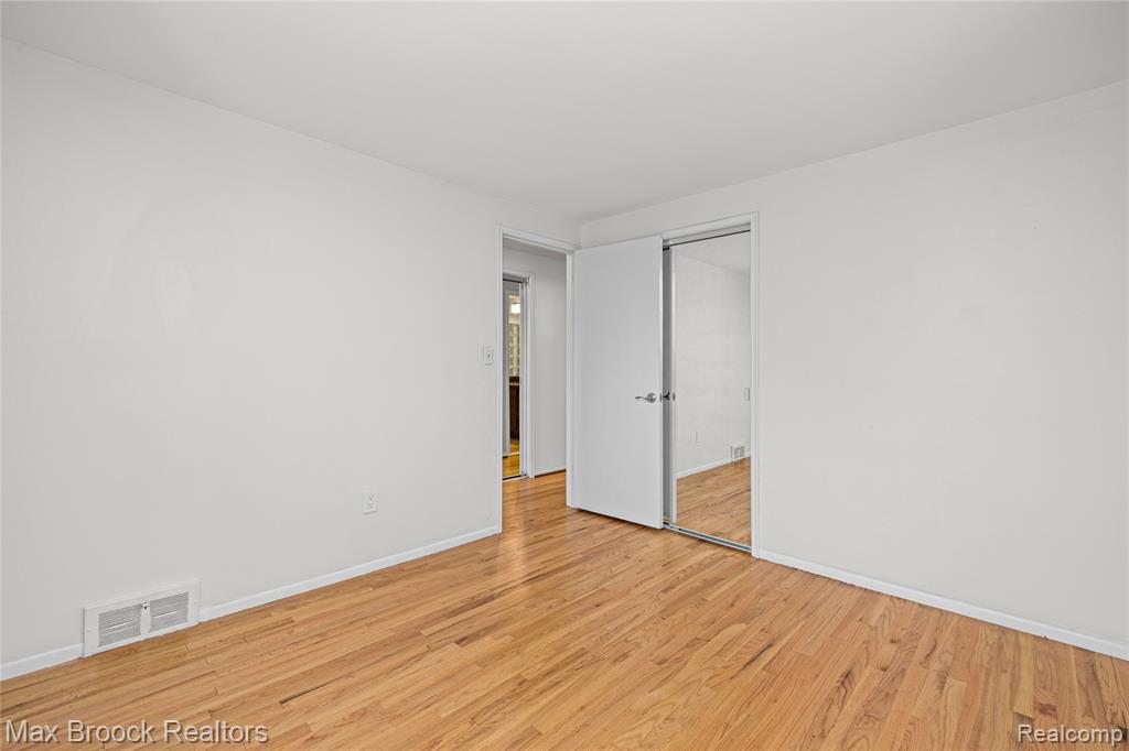 7011 Heather Heath, West Bloomfield, MI — Photo 38