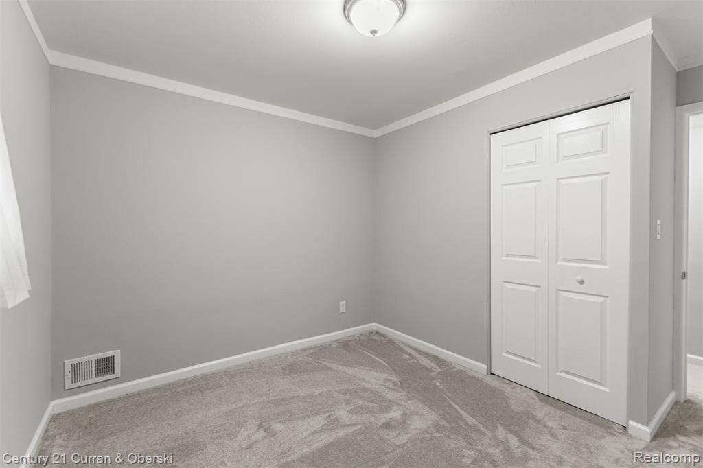 7120 Jackson Avenue, Taylor, MI 48180 — Photo 8