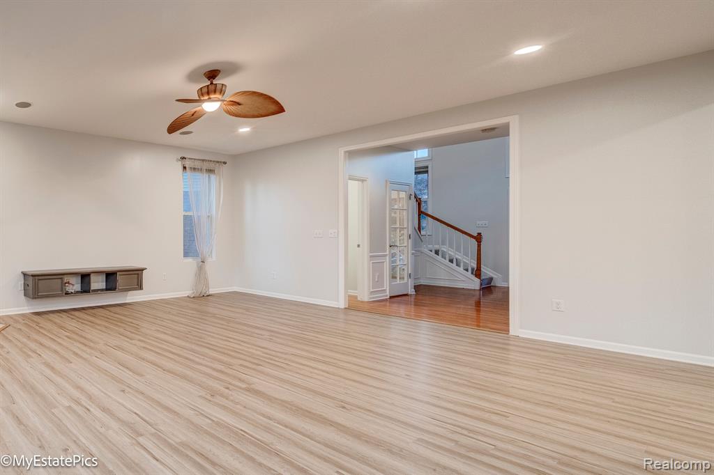 45101 BARTLETT Drive, Novi, MI — Photo 13