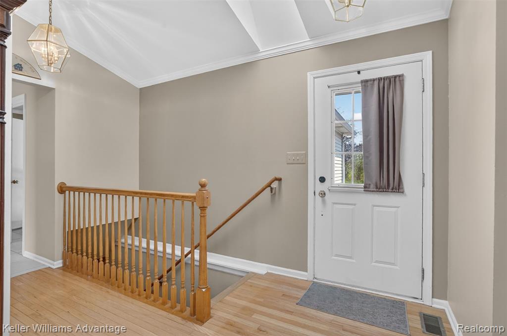 761 Knollwood Circle, South Lyon, MI 48178 — Photo 6