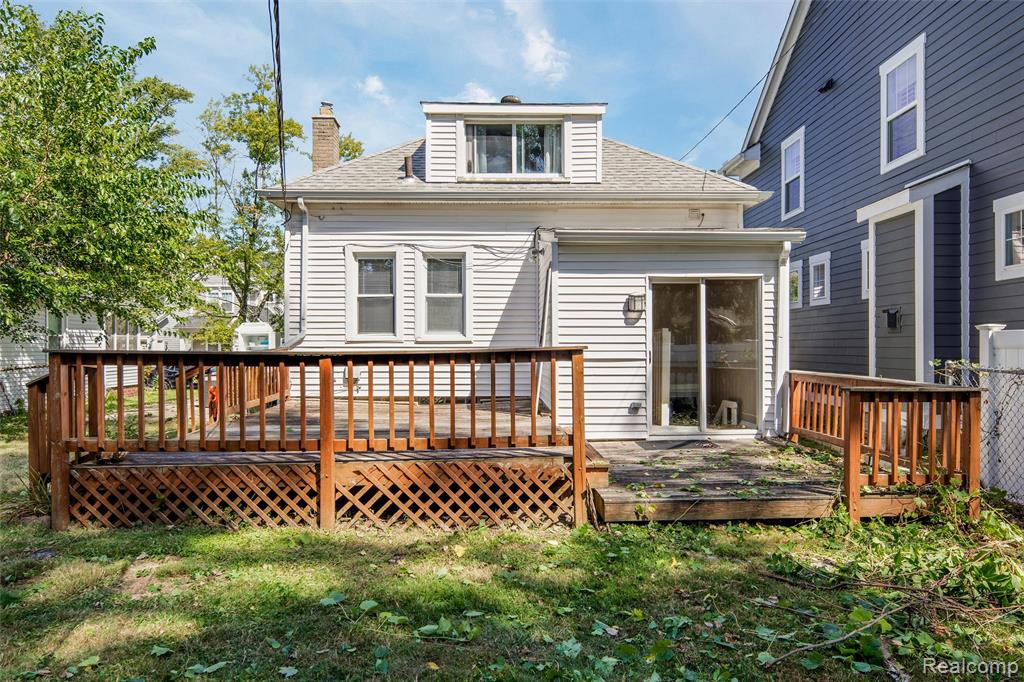 712 Golf Avenue, Royal Oak, MI 48073 — Photo 17