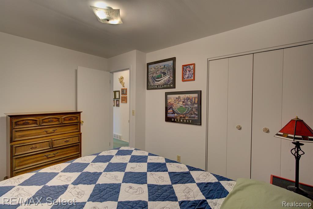 4460 DIXON Drive, Swartz Creek, MI 48473 — Photo 32