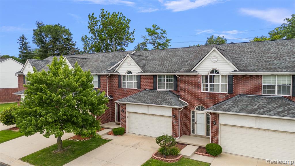 19208 W 11 Mile Road, Lathrup Village, MI 48076 — Photo 8