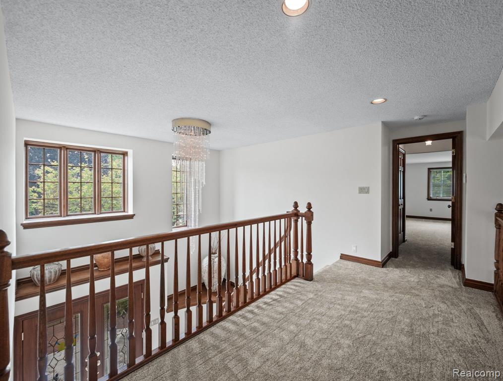 4932 SUSANS Way, Bloomfield Hills, MI 48302 — Photo 35