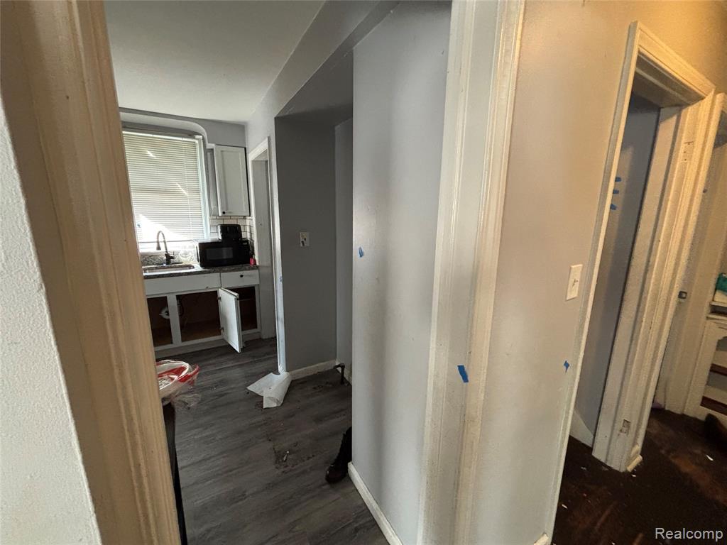 7647 Greenview Avenue, Detroit, MI 48228 — Photo 14