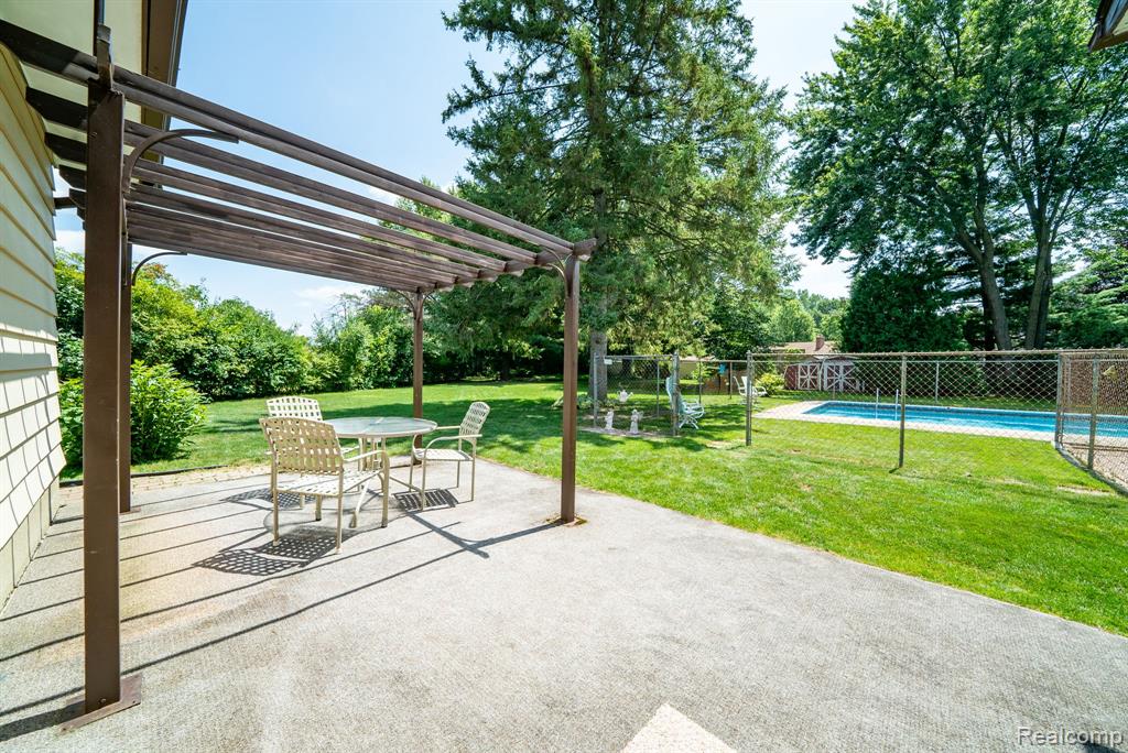 6157 Coventry Drive, Swartz Creek, MI 48473 — Photo 29