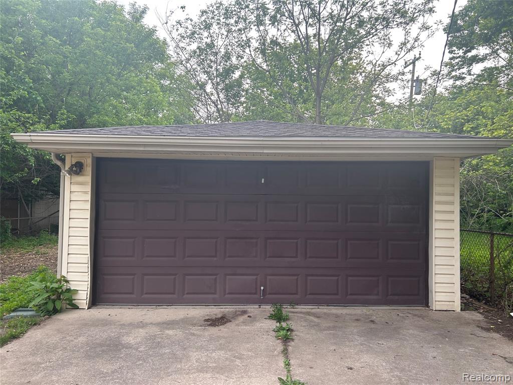 16121 Salem Street, Detroit, MI 48219 — Photo 25
