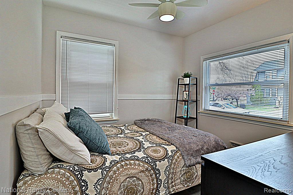 633 LEROY Street, Ferndale, MI 48220 — Photo 16