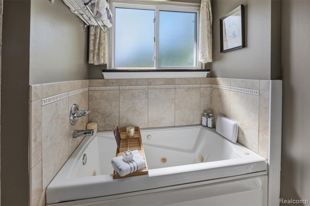 47041 Hidden River Circle N, Canton, MI 48188 — Photo 21