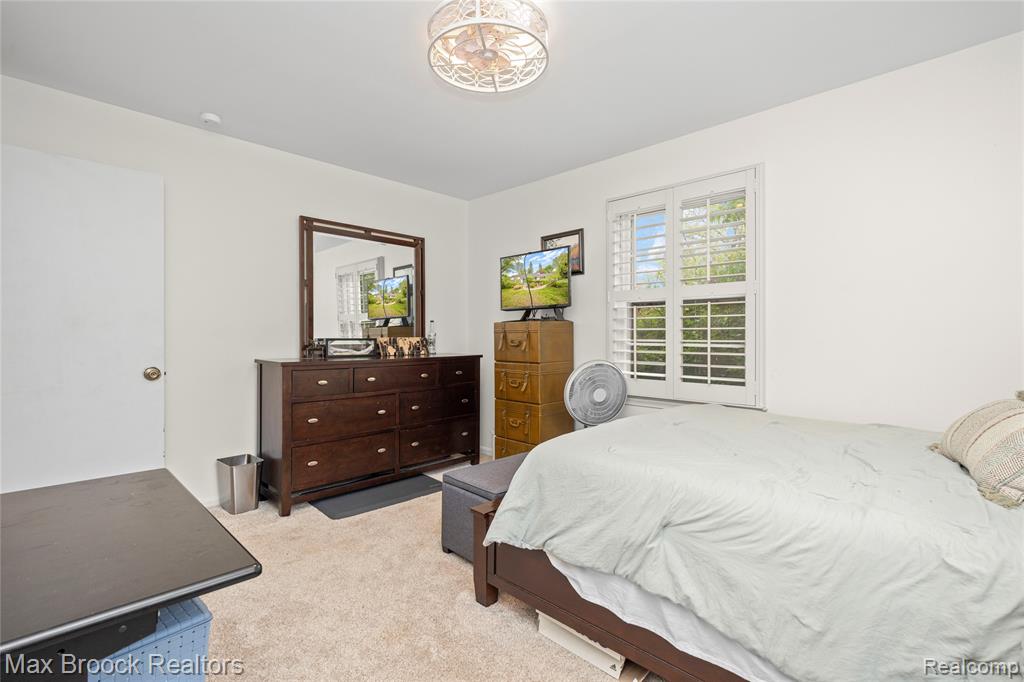 6485 Thurber Road, Bloomfield Hills, MI 48301 — Photo 38