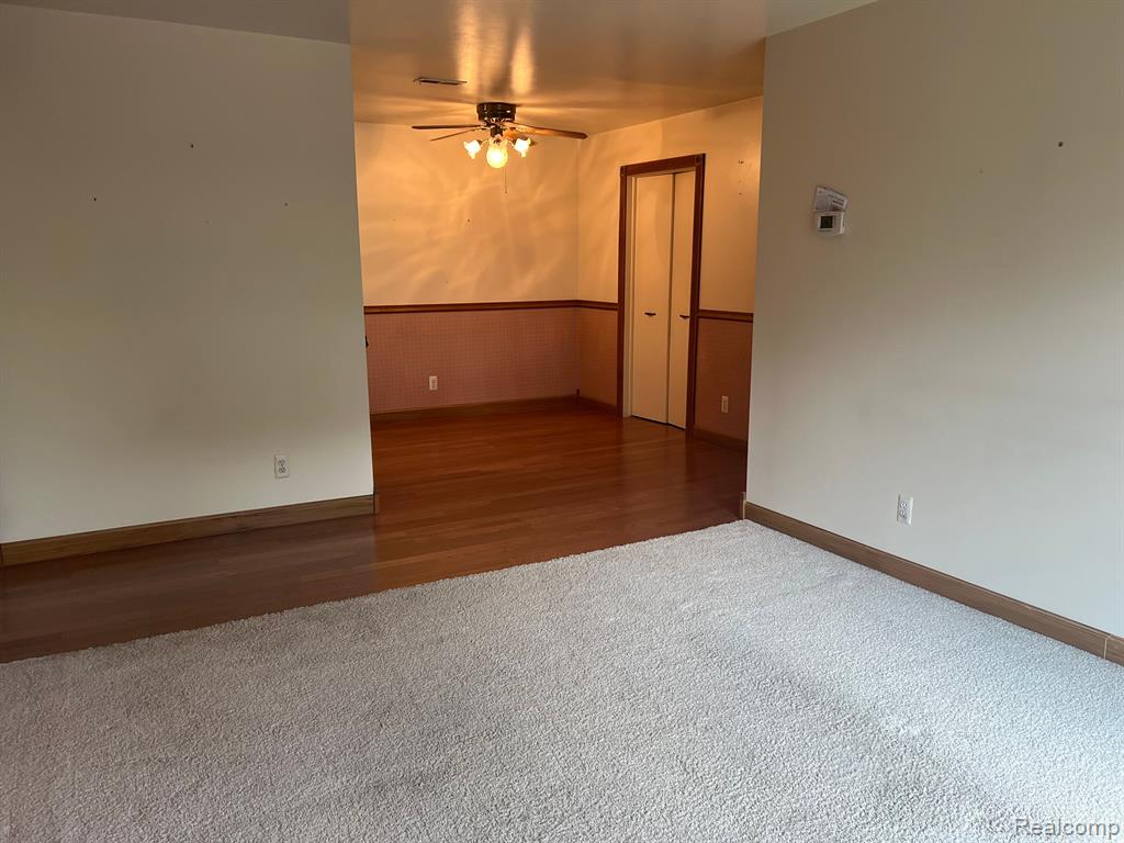7547 MANOR Circle, 201, Westland, MI — Photo 5