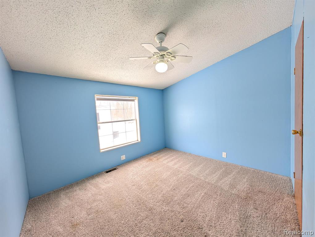 11413 Harbor Cove, Fenton, MI 48430 — Photo 13