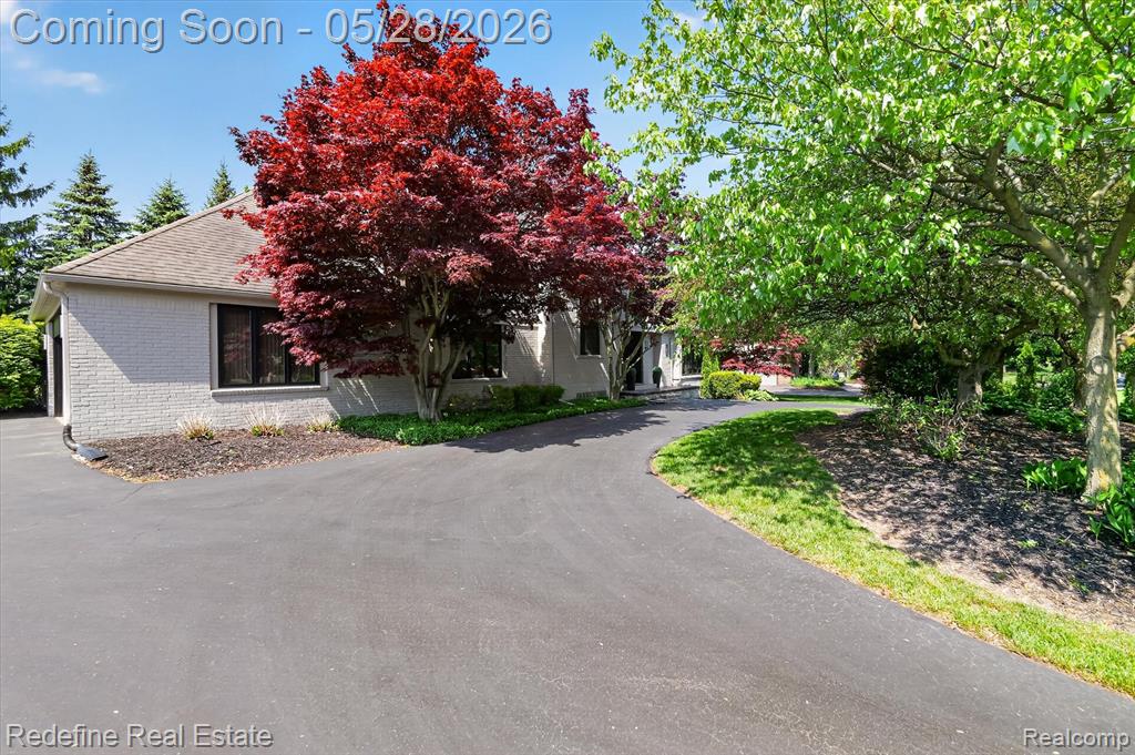 4296 Barcroft Way, West Bloomfield, MI 48323 — Photo 4