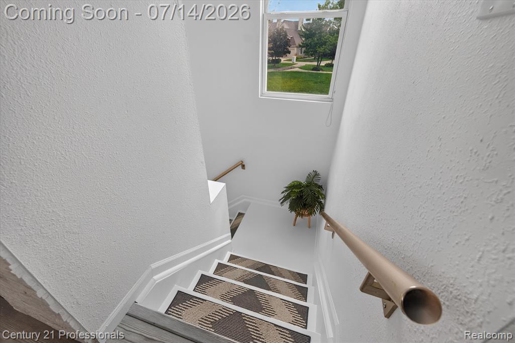 1737 Coburn Court, Ann Arbor, MI 48108 — Photo 7