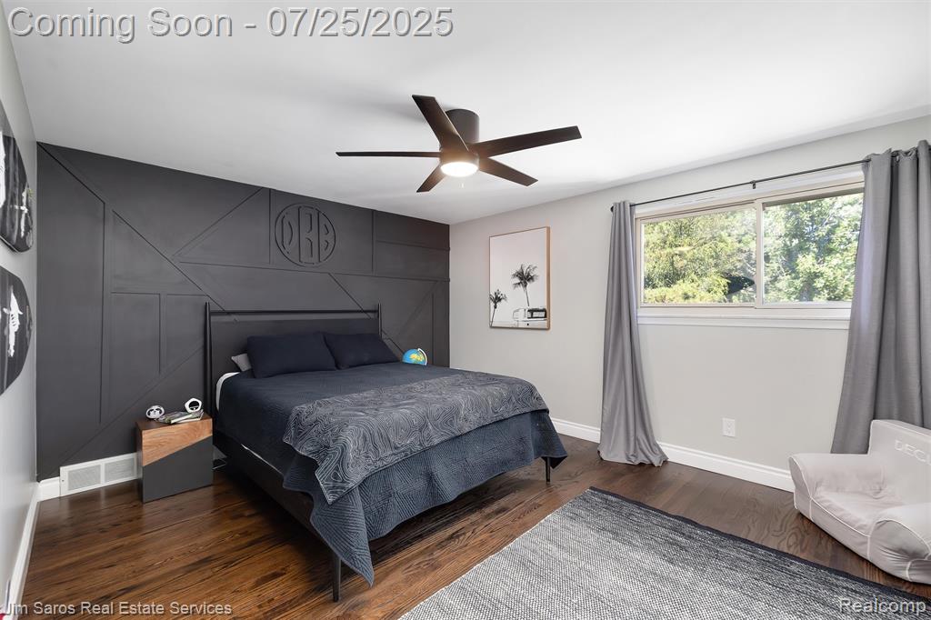 753 Perrien Place, Grosse Pointe Woods, MI 48236 — Photo 18
