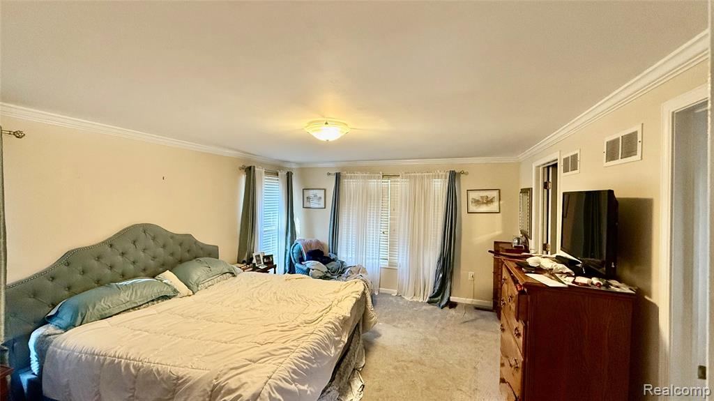 889 Rivard Boulevard, Grosse Pointe, MI 48230 — Photo 15
