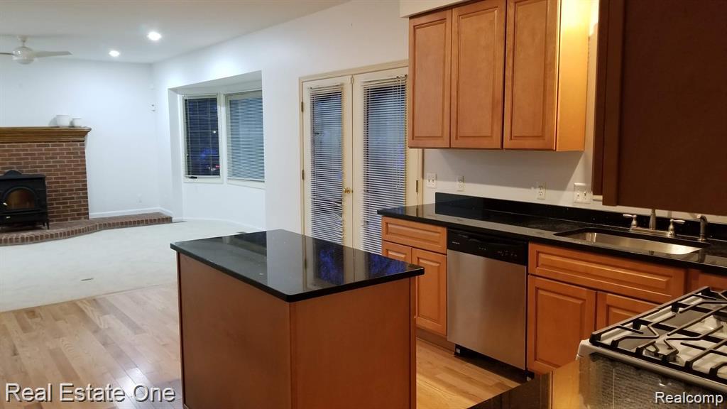4978 Somerton Drive, Troy, MI 48085 — Photo 7