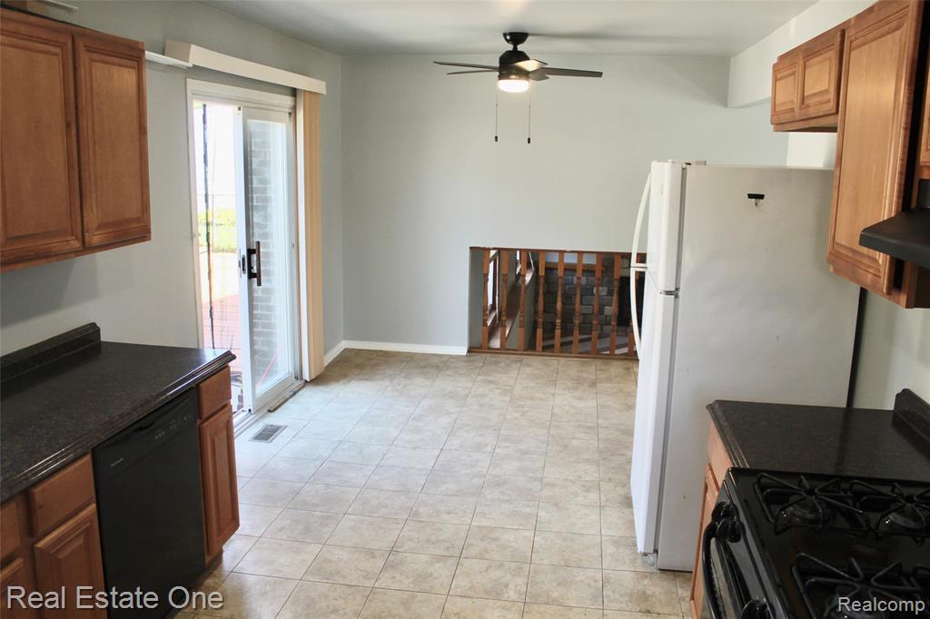 4549 Benjamin Drive, Sterling Heights, MI 48310 — Photo 5