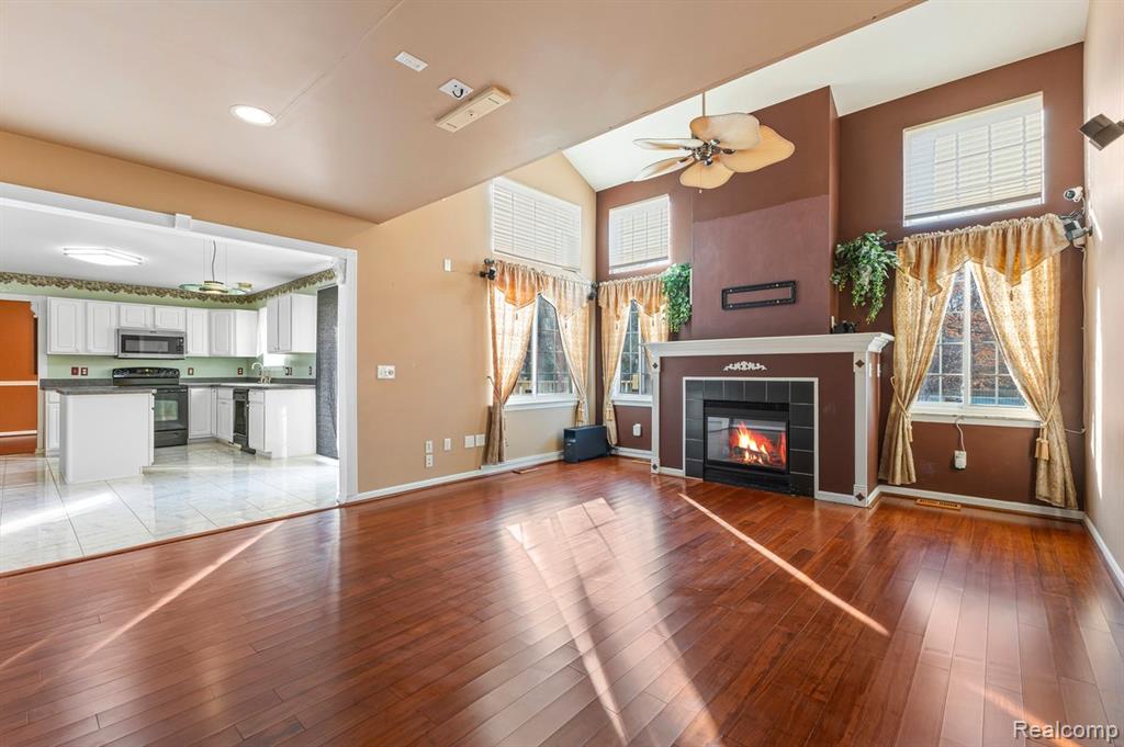 8886 Stonebridge Court, Van Buren, MI 48111 — Photo 6