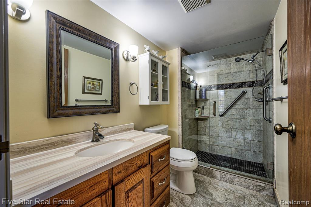 61051 Greenwood Drive, South Lyon, MI 48178 — Photo 29