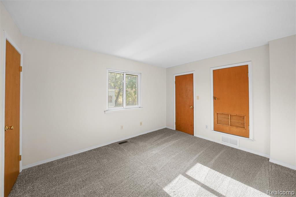 41257 S Woodbury Green Drive, Belleville, MI 48111 — Photo 21
