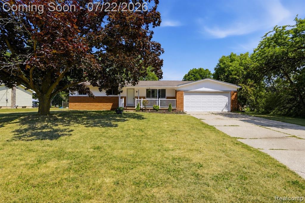 5068 Monticello Drive, Swartz Creek, MI 48473 — front exterior